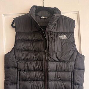 The North Face Black Vest Size Medium NWT